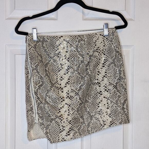 Olivaceous Vanilla Sky Tan & Brown Asymmetrical Snake Print Skirt M - Picture 2 of 16